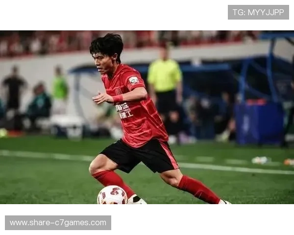 广东超级联赛足球赛季精彩回顾 球队激战升级 新星崭露头角