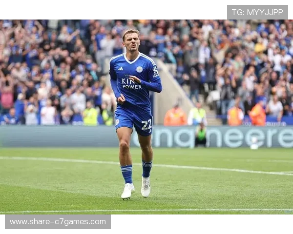 莱斯特城最新动态揭晓球队转会与赛季前景分析